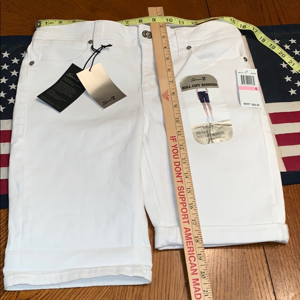 🆕NWT⭐️SEVEN7⭐️Bermuda SHORTS w/Roll Cuff💕 - Picture 4 of 8